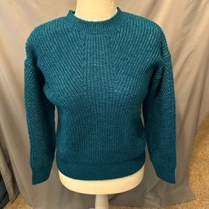 NWT Elodie soft turquoise crew neck sweater. Length 23/Bust 21 laid flat.